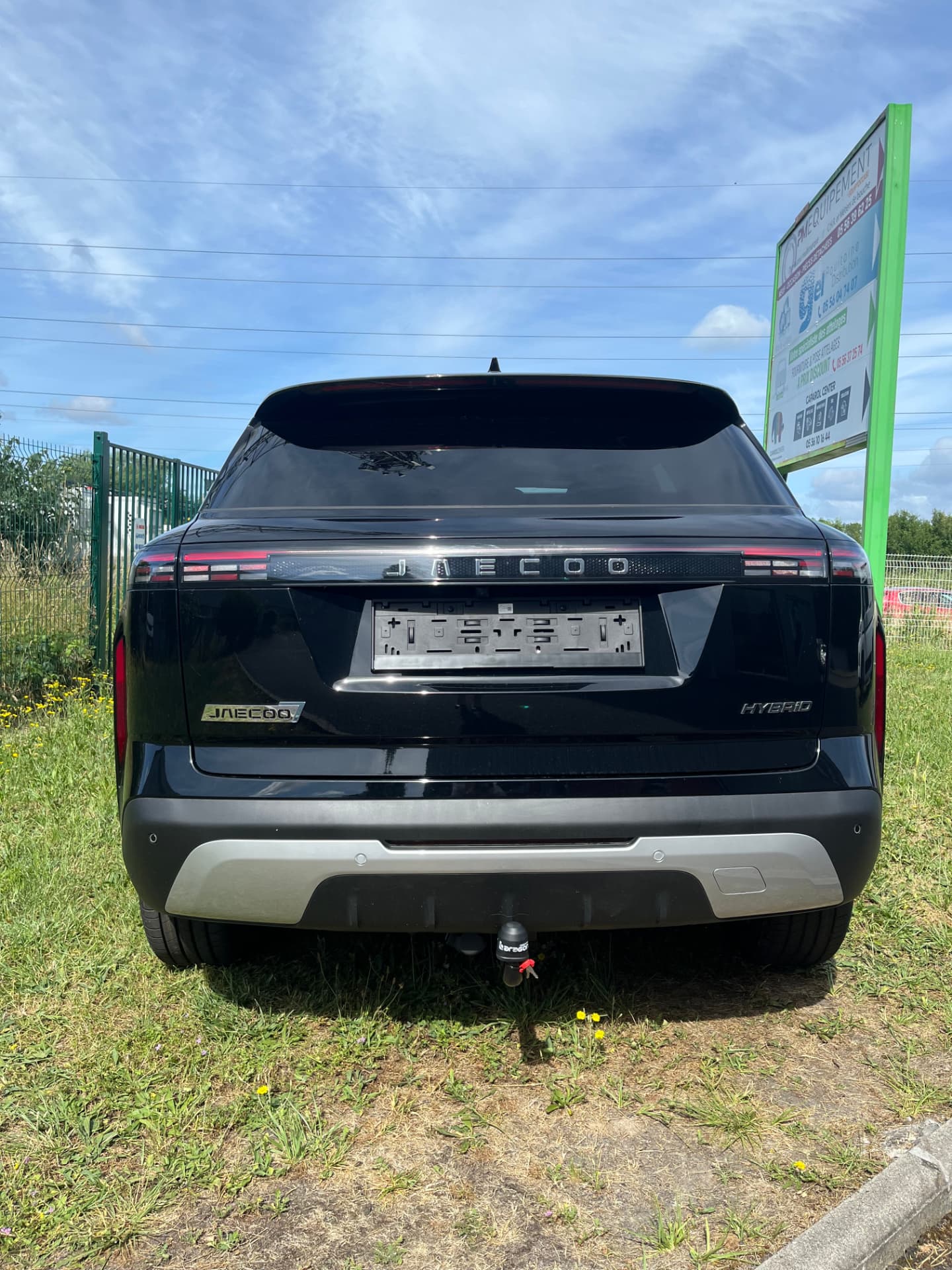 Jaecoo 7 Hybrid 2024 – après la pose de l'attelage – pose attelage Bordeaux | Aquitaine Rechange Auto