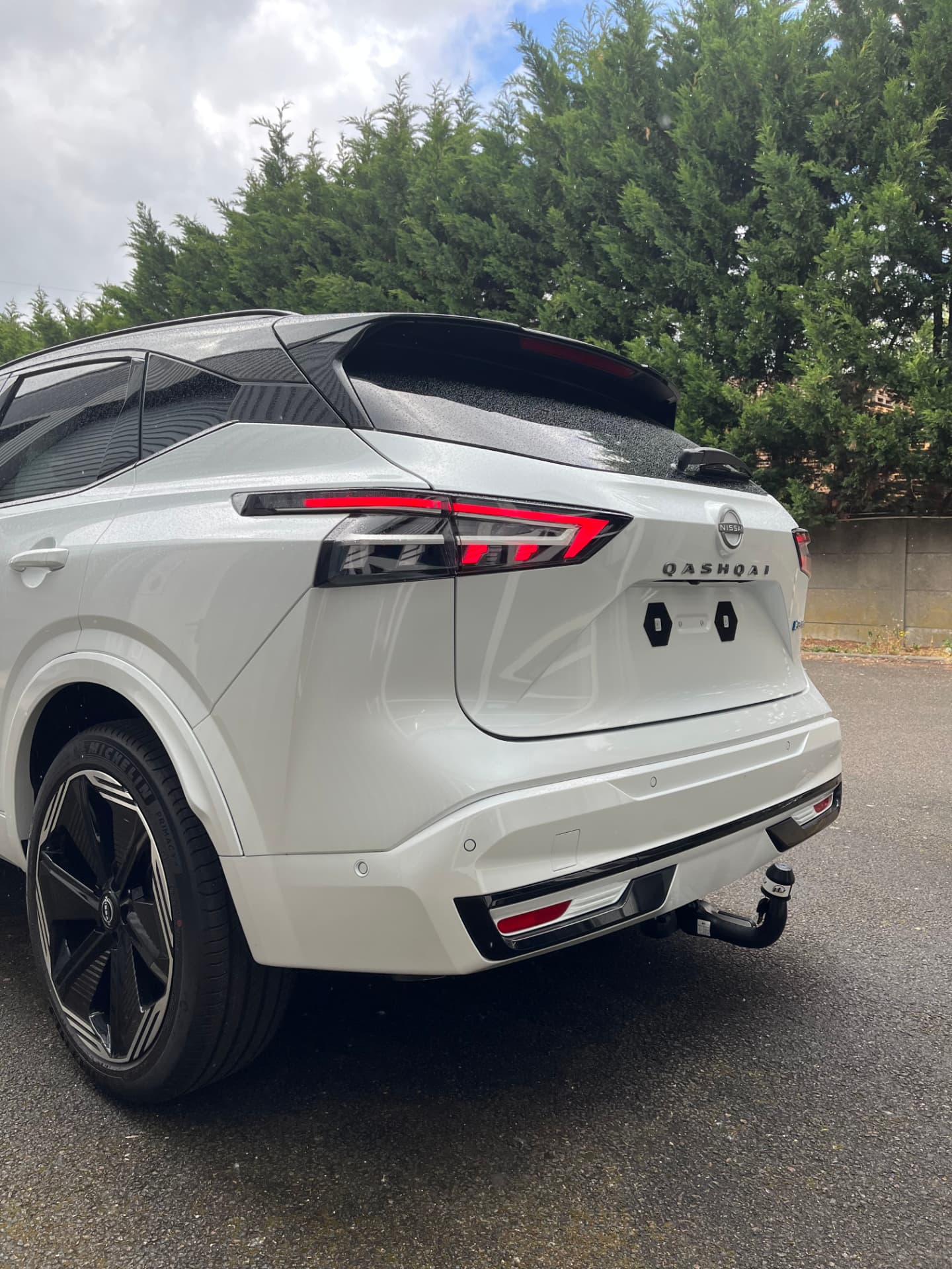 Nissan Qashqai 2021 – après la pose de l'attelage – pose attelage Bordeaux | Aquitaine Rechange Auto